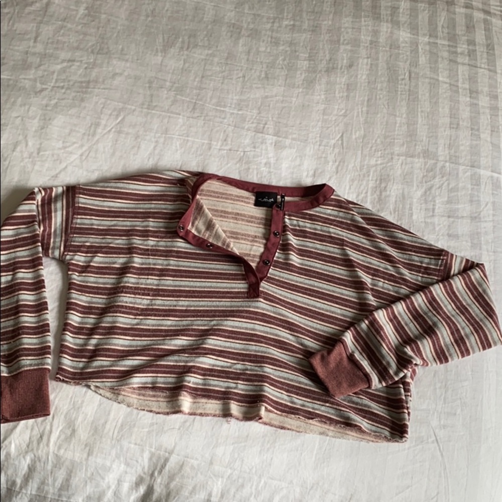 Cropped striped lightweight thermal
